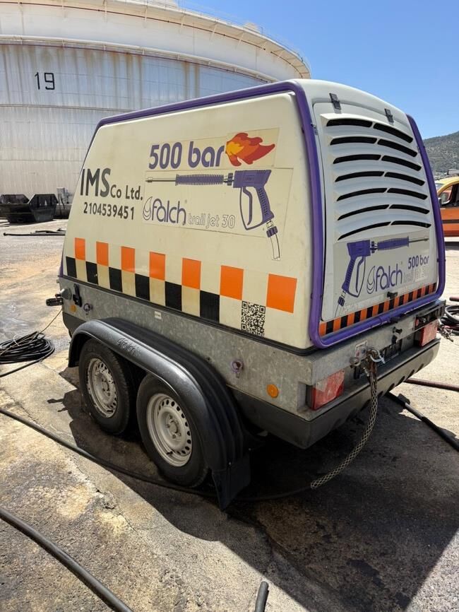 IMS 500-bar hydro-blasting trailer with high-pressure pump